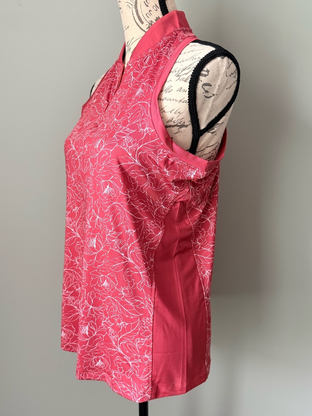 Waggle Sleeveless Golf Polo NWT Medium Pink Floral Performance Shirt - Picture 3 of 6